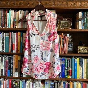 White House Black Market Floral Top